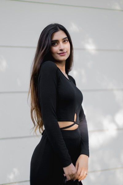 Black tie up top